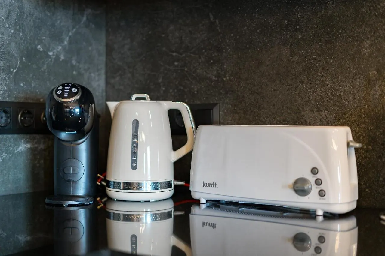 Sky Smart Home Hi-End Services Media Streaming أذيخي